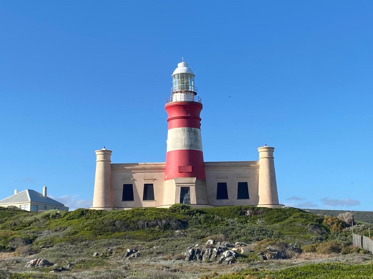 Zuidste Huisie Fisherman'S Cottage Struisbaai Zewnętrze zdjęcie